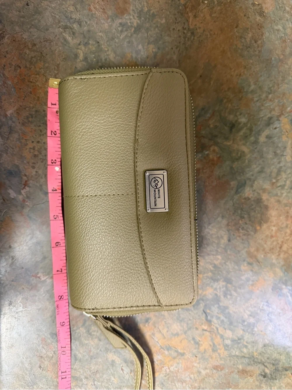 White Mountain Olive Green Wristlet Clutch with Detachable Strap